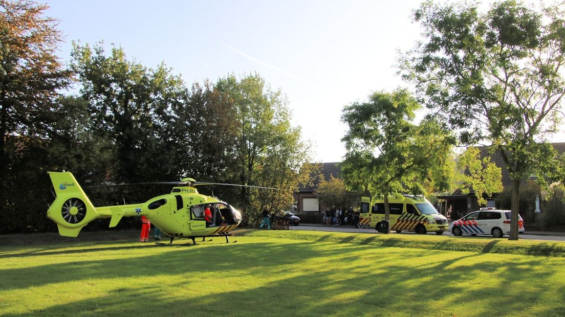 Slachtoffer met traumahelikopter naar ziekenhuis na val van ladder