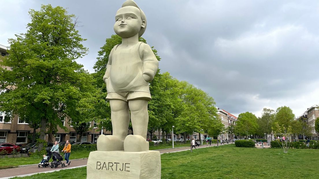 Bartje op zijn plek in Amsterdam