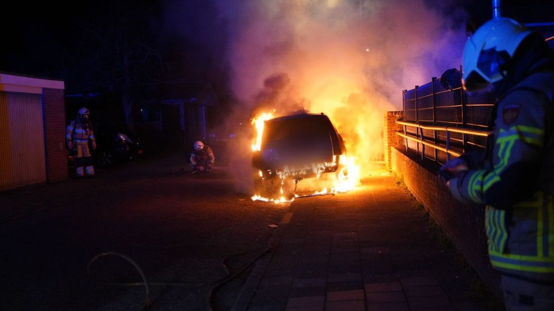 Autobrand in Genemuiden