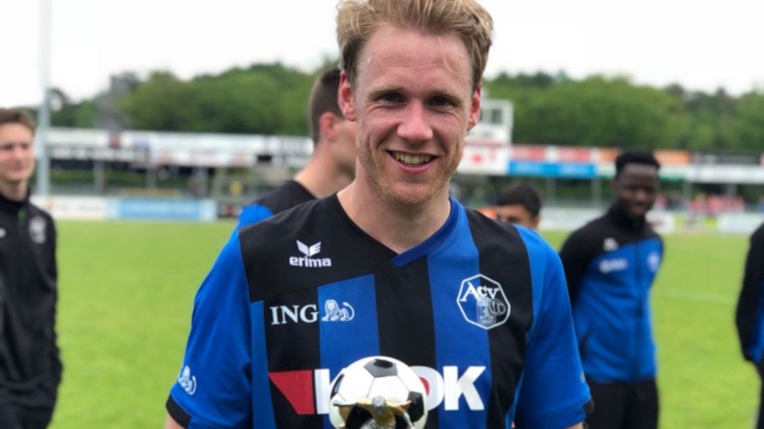 Marco van der Heide werd met twee goals voor ACV de man of the match tegen DUNO