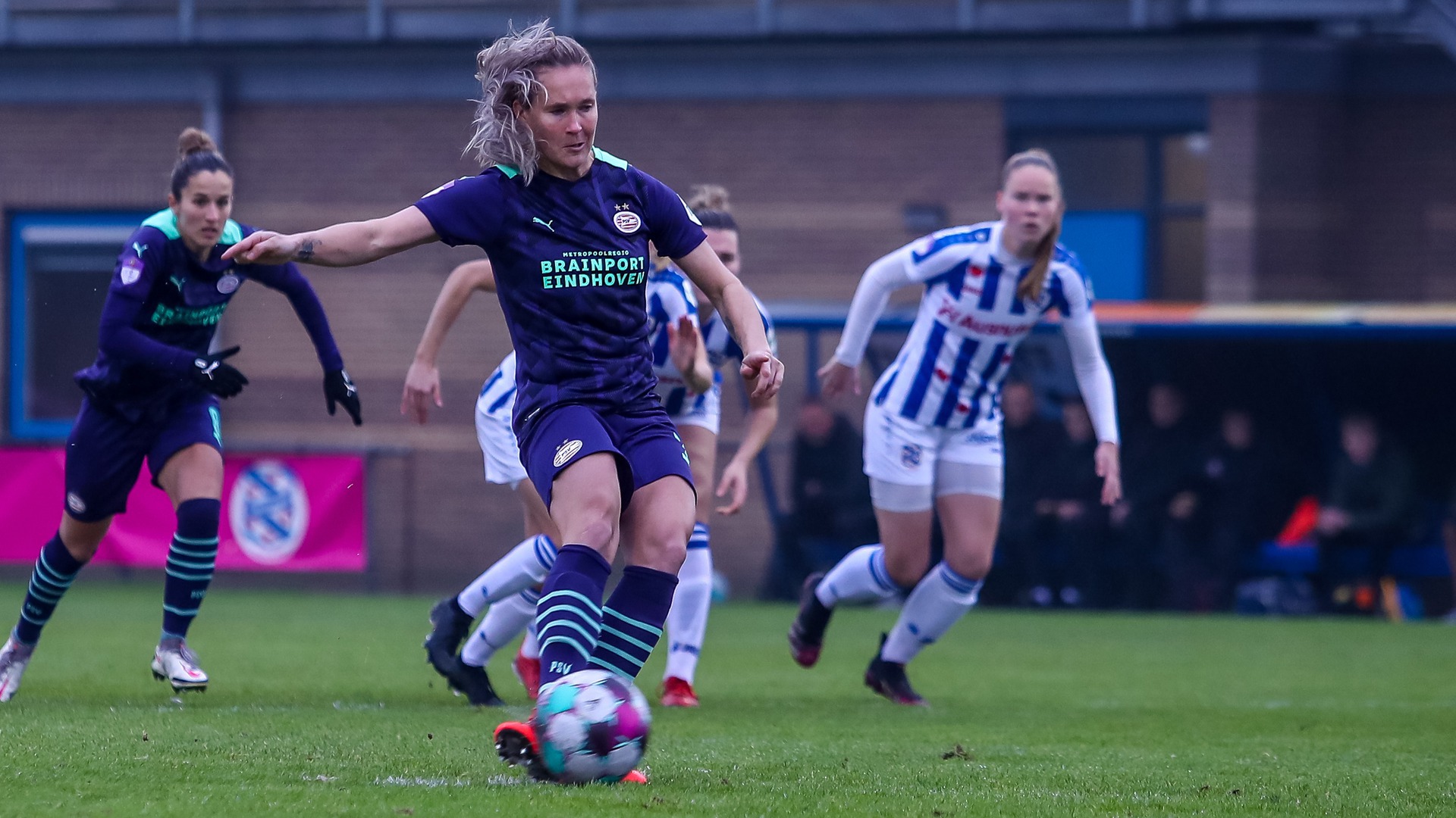 Desiree van Lunteren skoart foar PSV