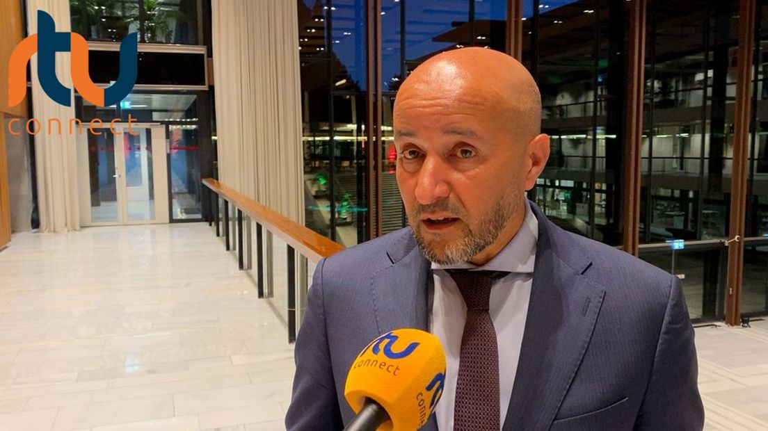 Burgemeester Ahmed Marcouch in gesprek met RTV Connect