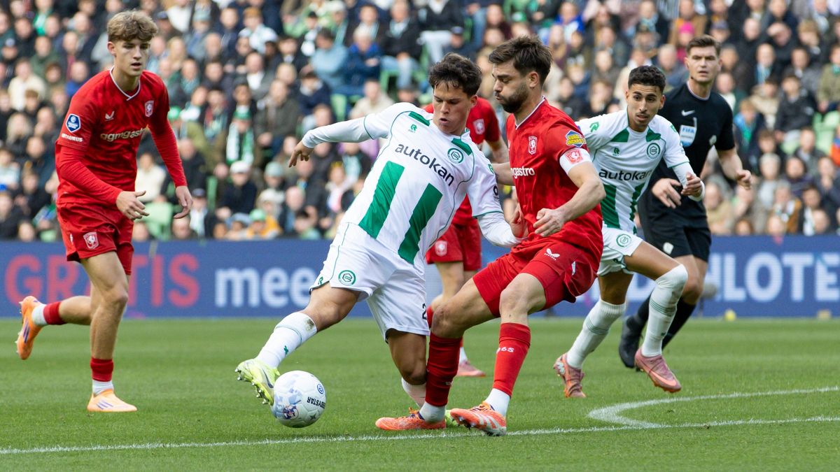 Warming-up: FC Twente - FC Groningen