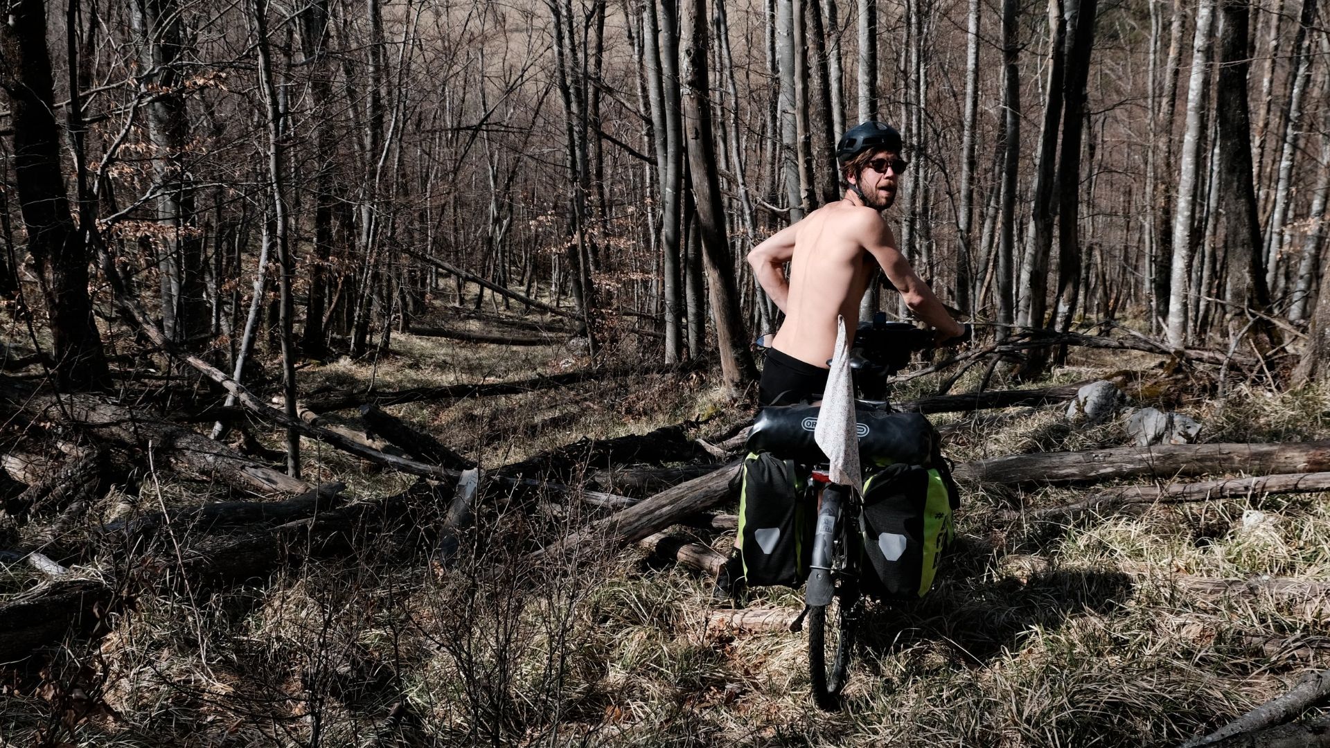 Olmo fietste naar Bali voor het goede doel