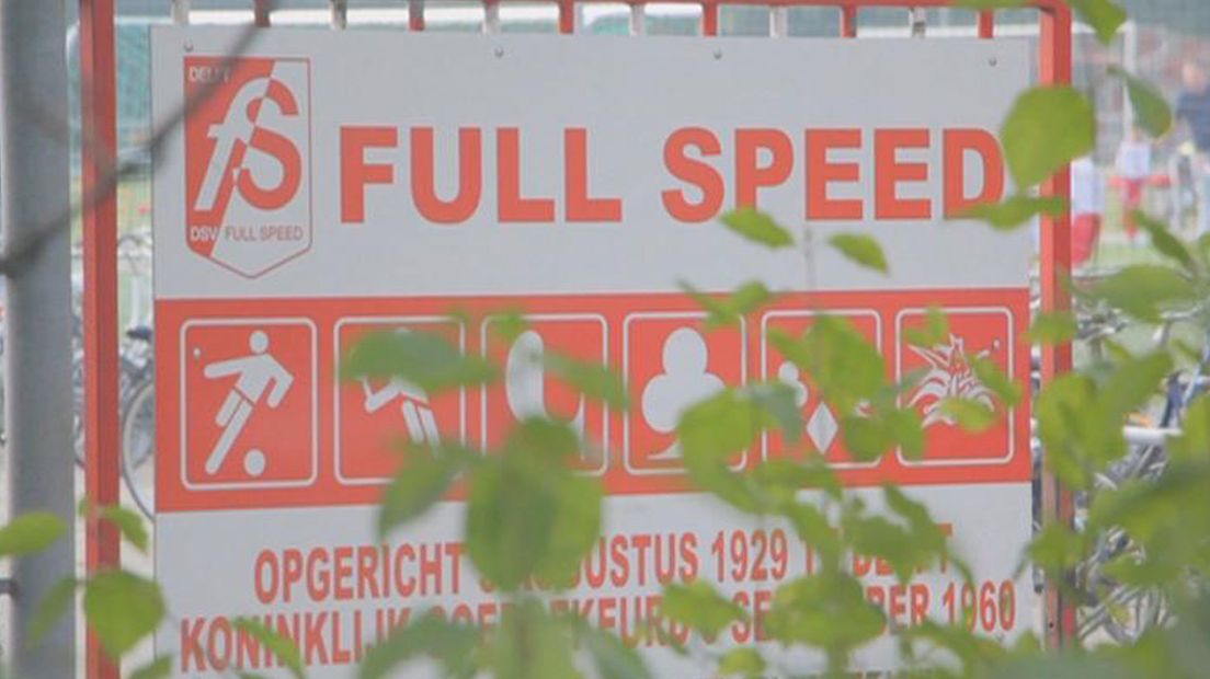 Voetbalvereniging Full Speed uit Delft (screenshot uit sportuitzending)