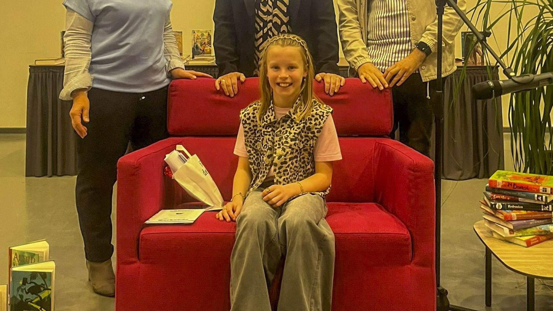 Nanne Bomers wint regionale voorleeswedstrijd in Winterswijk.