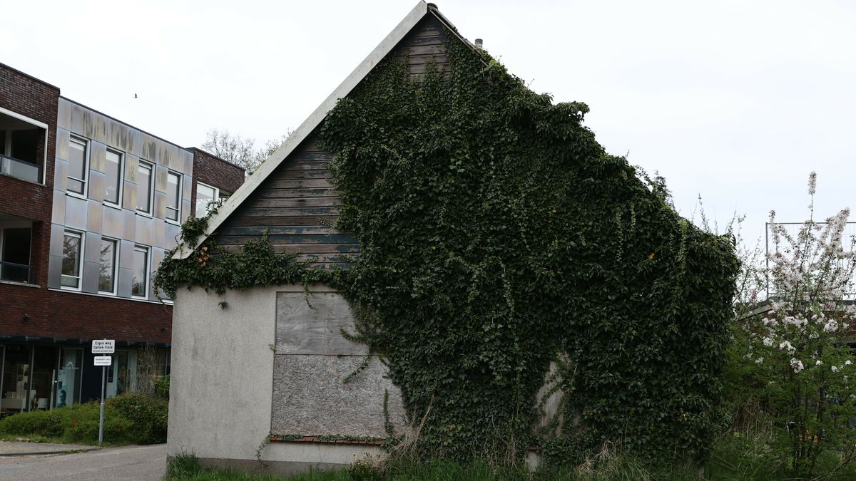 Gemeente koopt 'rotte kies' in Gieten