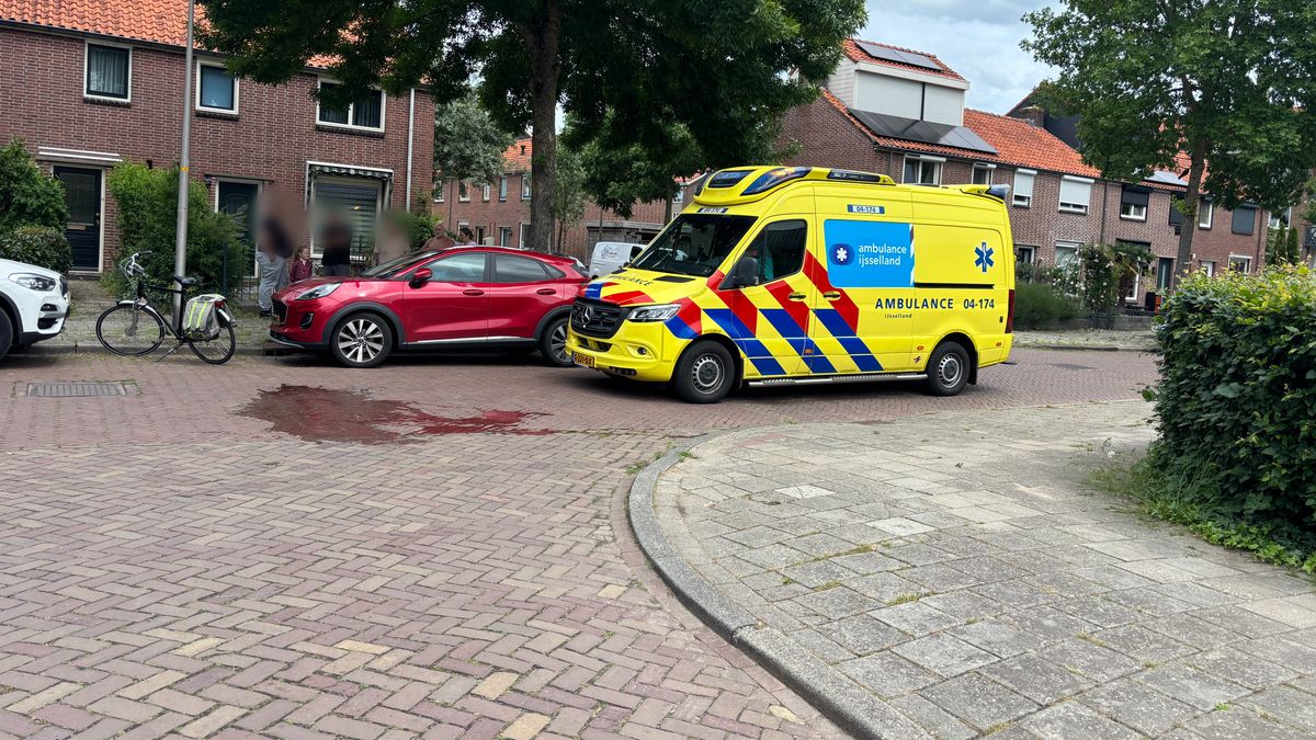 112 Nieuws: Fietser gewond bij aanrijding in Deventer | Overval op woning in Oldenzaal