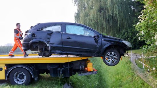 Didammer (22) aangehouden • voortuin vernield