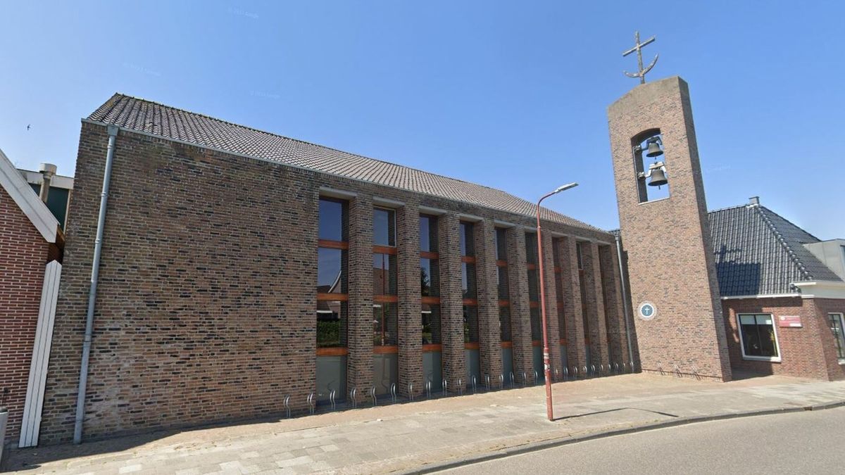 VIDEO: Kerkdienst in Het Anker in Makkum - Omrop Fryslân