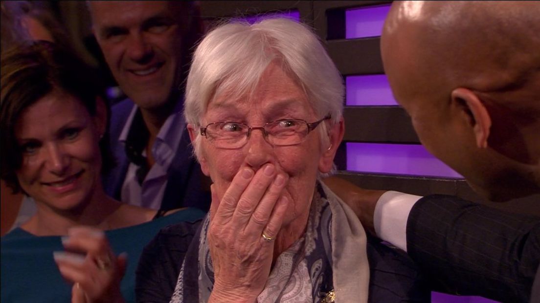 Jeannette kreeg de verrassing tijdens een uitzending van RTL Late Night.