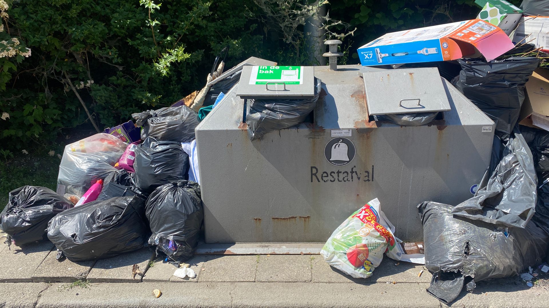 Afval dumpen buiten Rotterdam Dit kun je verwachten als je