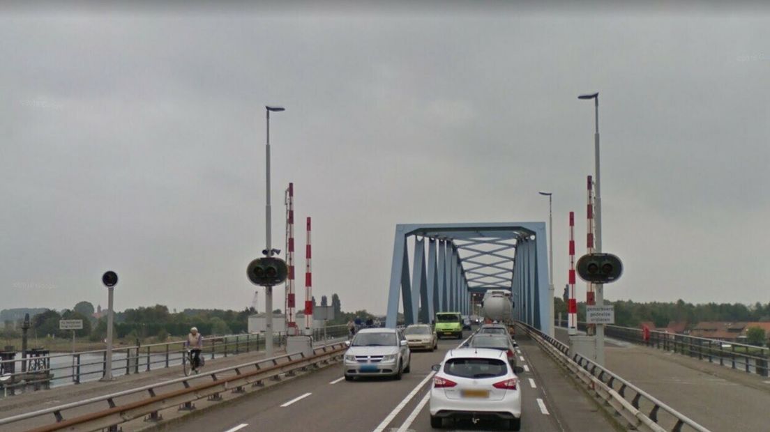 Draaibrug Sas van Gent