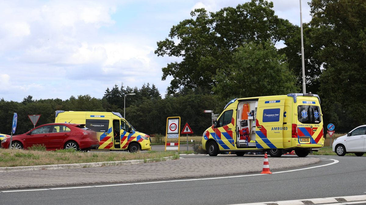 Motorrijder zwaargewond bij ongeluk in Wierden