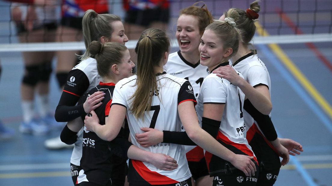 Apollo 8 viert de winst op VC Sneek