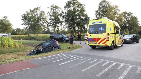 112 nieuws: Twee gewonden bij aanrijding in Holten.
