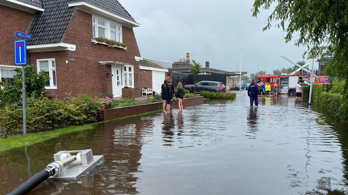 Halfjaar na wateroverlast Woudsend: 