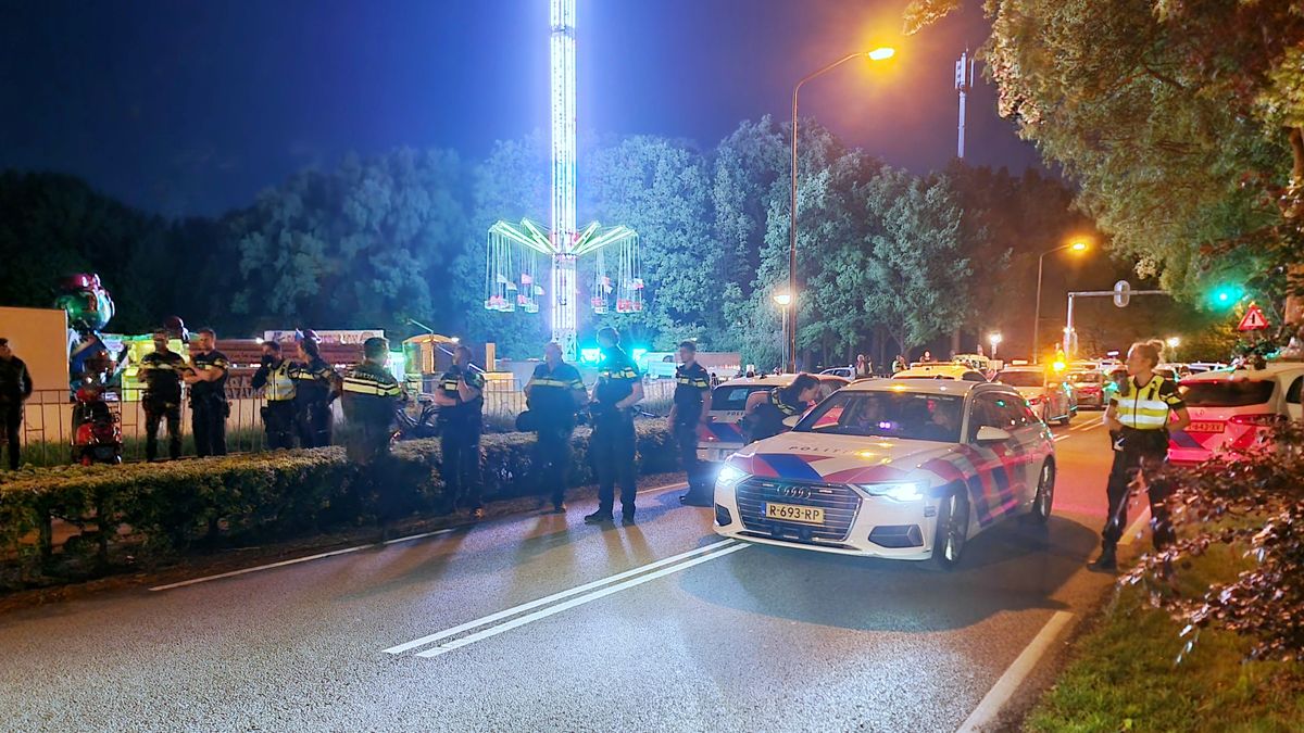 Kermis Hoogland per direct beëindigd, politie massaal aanwezig