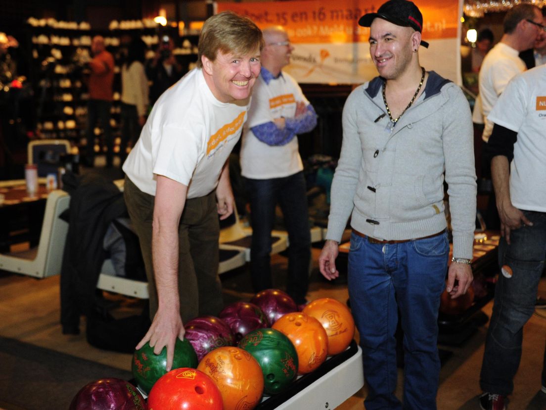 Willem-Alexander op de Utrechtse bowlingbaan