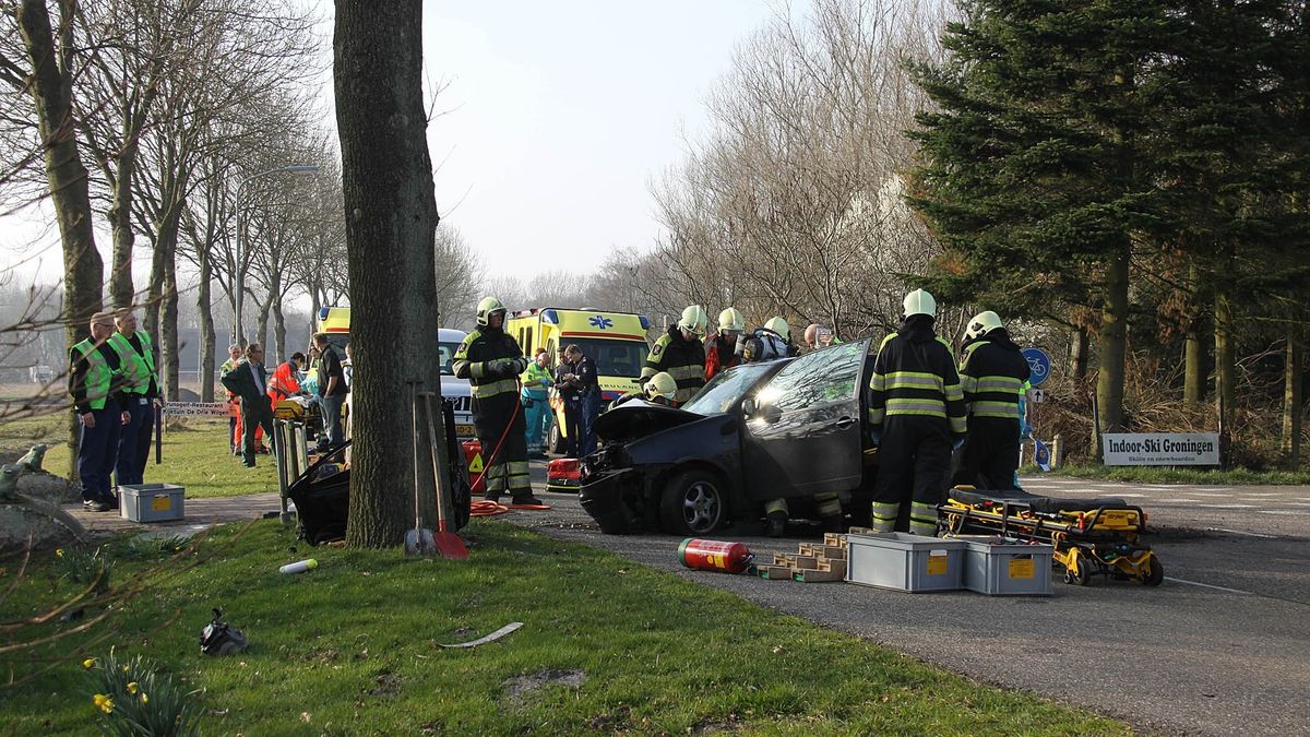 Man, vrouw en kind gewond bij ernstig ongeluk in Harkstede