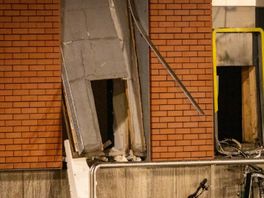 Ravage na plofkraak in centrum Franeker: "Zag twee jongens bezig"