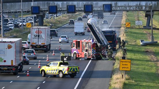 Botsing Nieuwegein | Vrouw in Hoograven van auto beroofd | Drugspand gesloten. Botsing Nieuwegein | Vrouw in Hoograven van auto beroofd | Drugspand gesloten.
