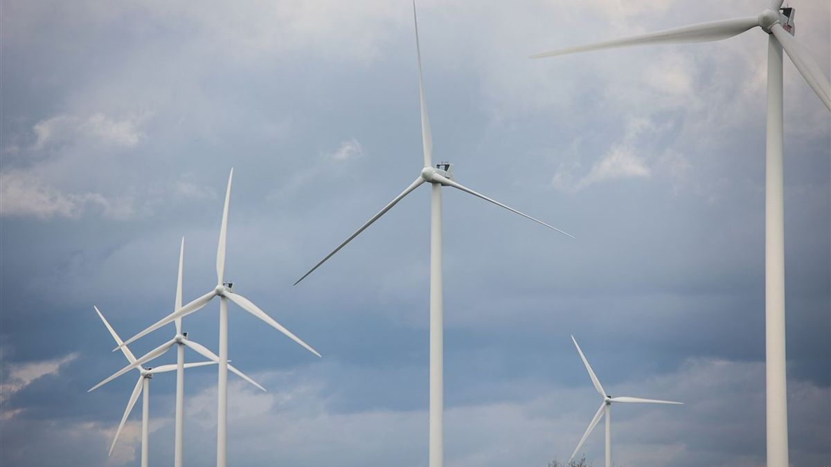 Tegenstanders windmolens slijpen messen: extra debat over komst tientallen turbines in Overijssel