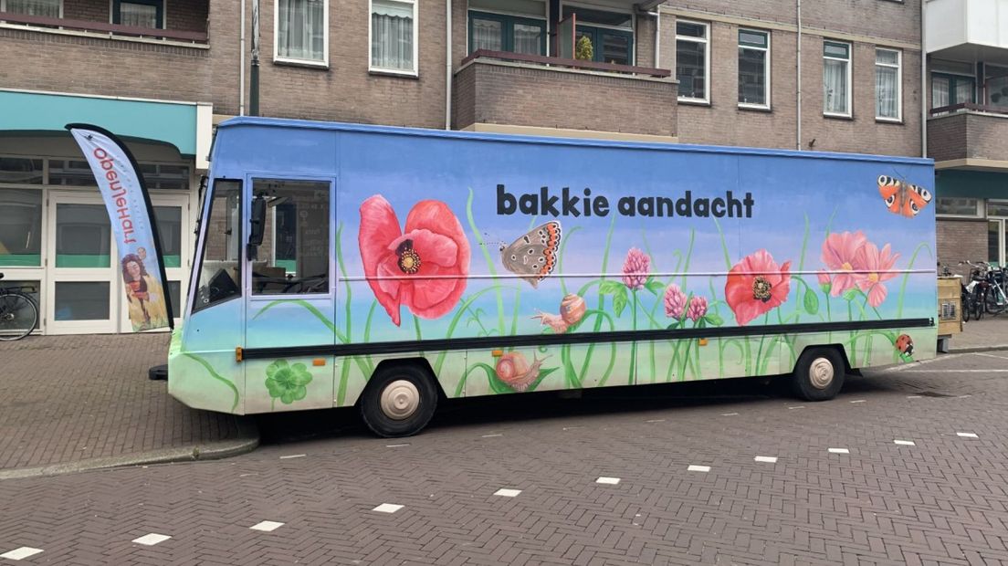 Rijdende woonkamer Bakkie Aandacht