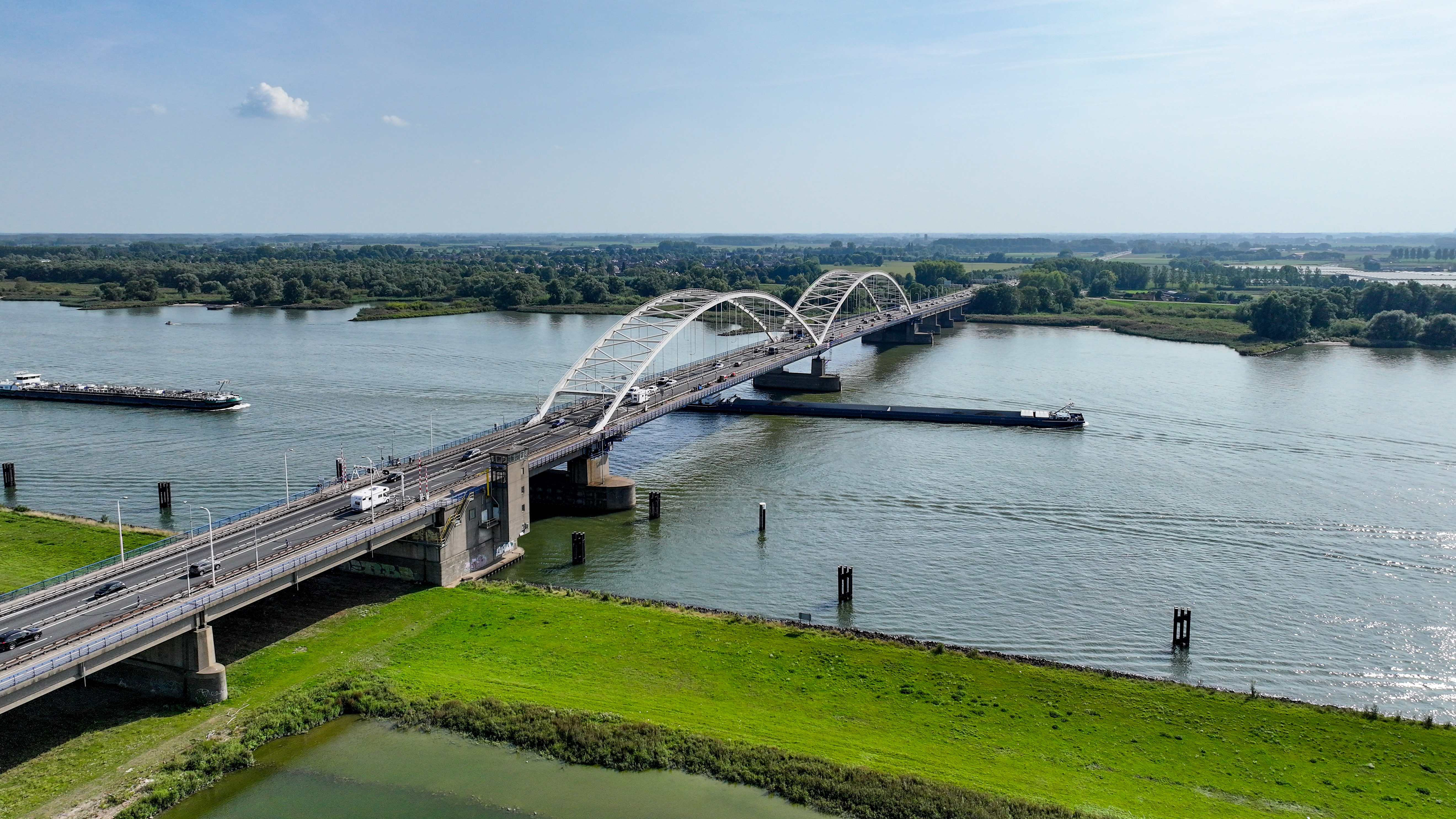 Merwerdebrug (A27) bij Gorinchem