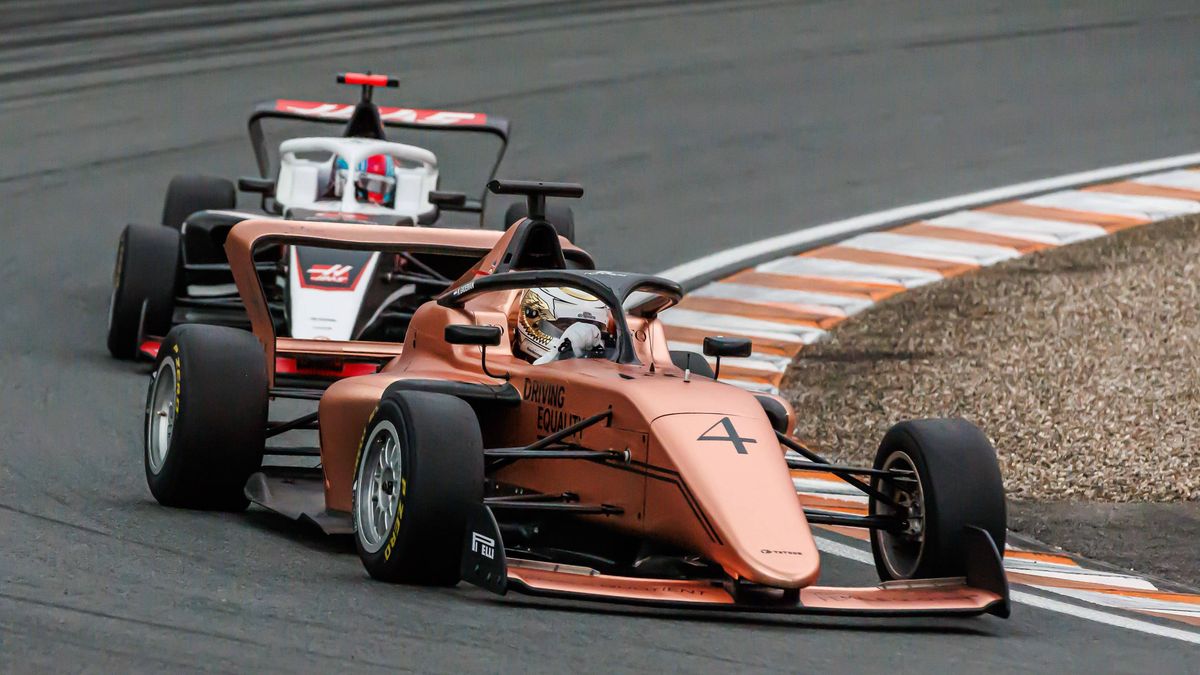 Nina Gademan verrast vriend en vijand bij debuut F1 Academy op Zandvoort