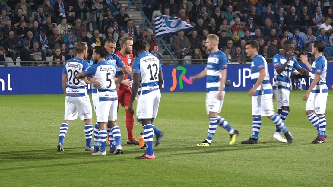 De Graafschap is op de eigen Vijverberg helemaal weggespeeld door Heerenveen. De 0-5 eindstand was nog mild voor de Superboeren, want Heerenveen hield zich na rust behoorlijk in.