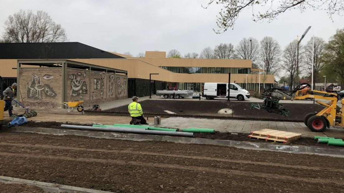 De werkzaamheden rond het nieuwe IEKC in Lichtenvoorde zijn in volle gang.