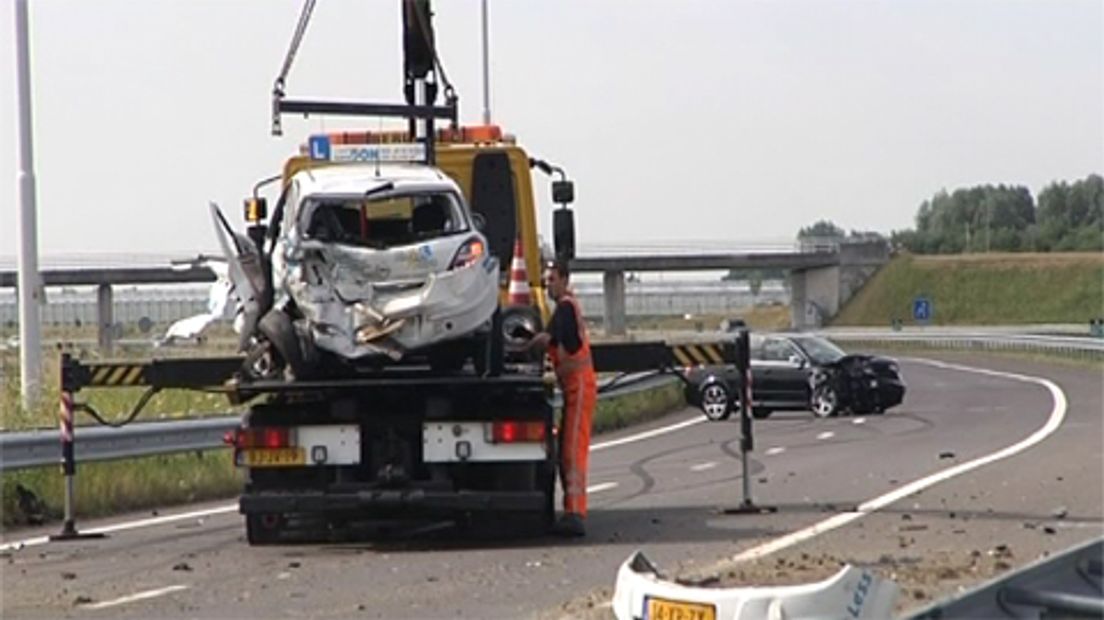 Auto-ongeluk A4 Delft