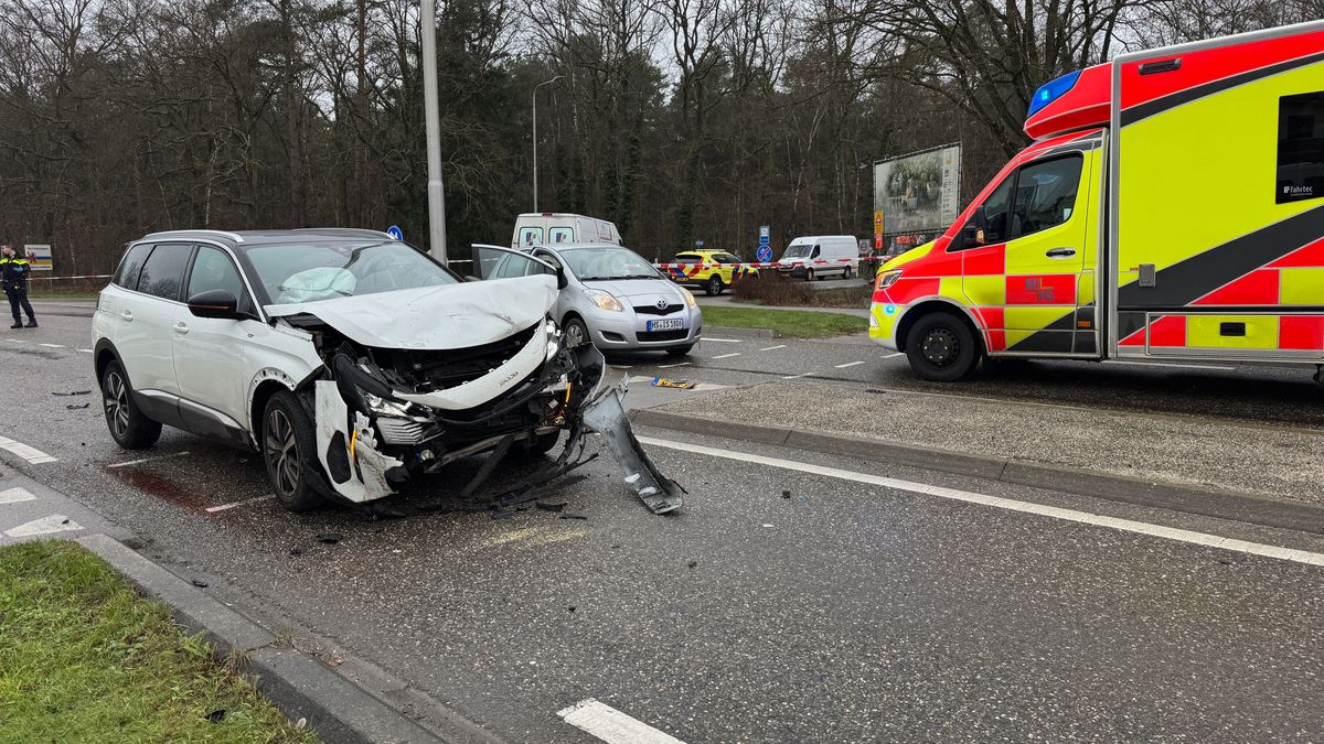 Twee gewonden bij aanrijding in Vlodrop