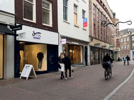Leegstaande ruimtes boven winkels in de binnenstad van Utrecht worden steeds vaker omgebouwd tot woningen
