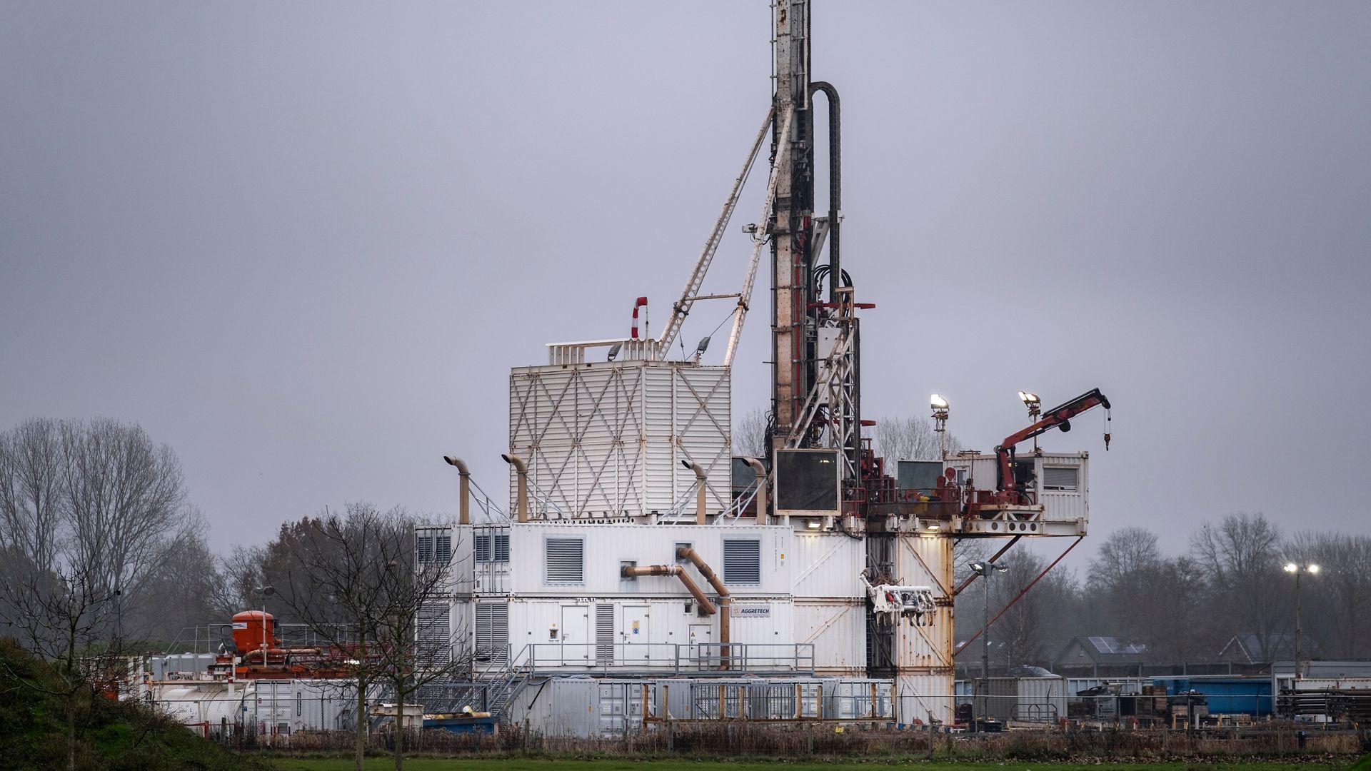 NAM Stopt Gaswinning In Klein Veld Bij Aardbevingen Of Forse Schade ...