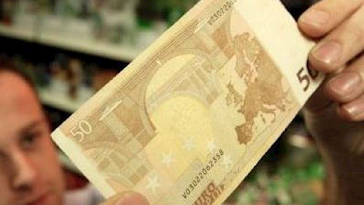 Vals geld aangetroffen in Enschede - RTV Oost