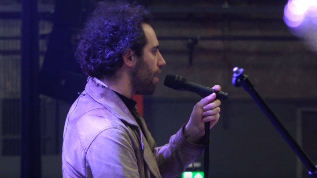 Zanger Merijn van Haren van Navarone.