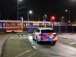 Man (37) overleden na ongeval met tram bij Carnegieplein
