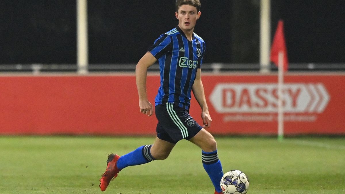 Ajax-debutant Aertssen (17) uit Wolphaartsdijk: 'Bijna onwerkelijk wat je dan voelt'