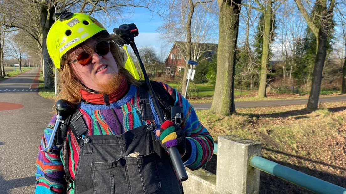 Ragnar van der Horst is online terug te vinden onder Jezus Cinco