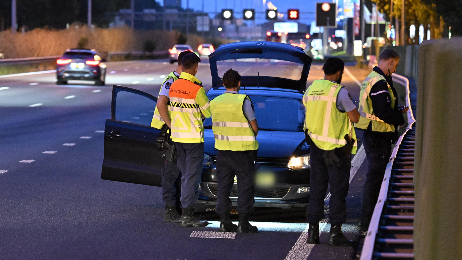 112-nieuws | Spookrijder op snelweg tijdens achtervolging - Drie branden in 24 uur tijd