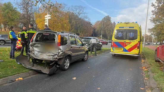 Drie auto's op elkaar in Nijmegen