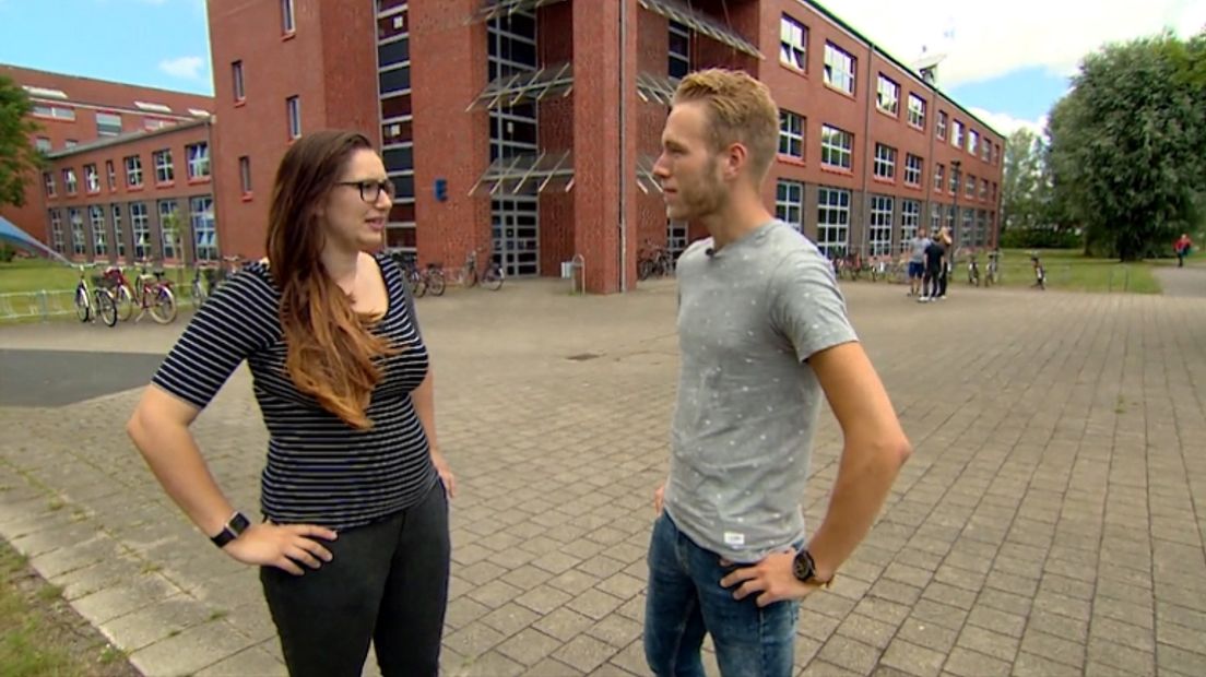 Marie-Cecile gaat studeren in Emden en neemt samen met Wolter alvast een kijkje (Rechten: RTV Drenthe)