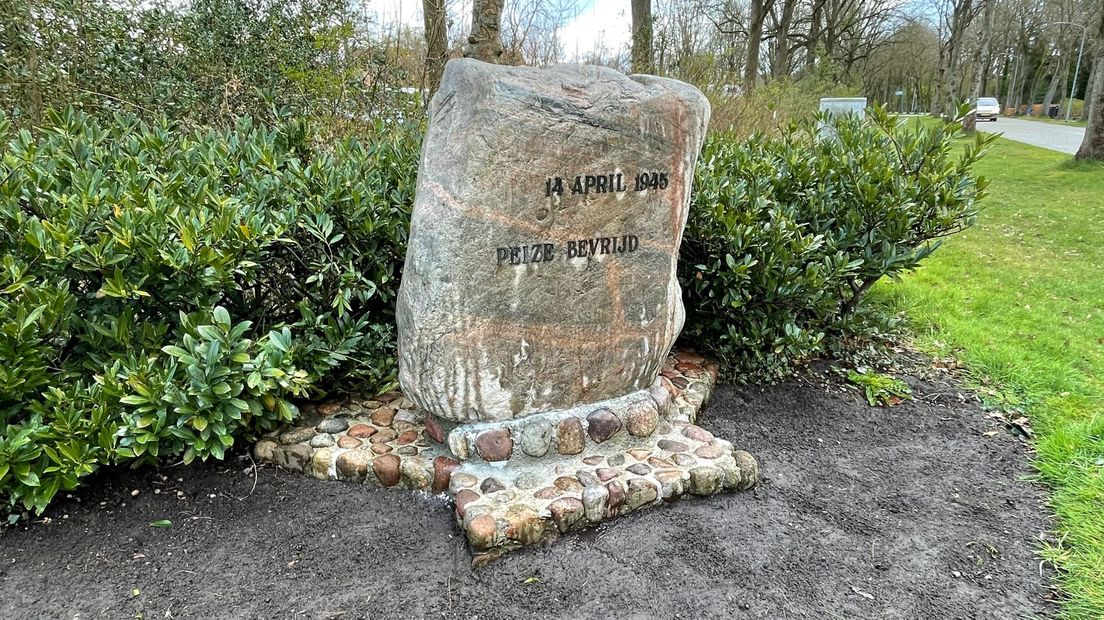 Het bevrijdingsmonument in Peize