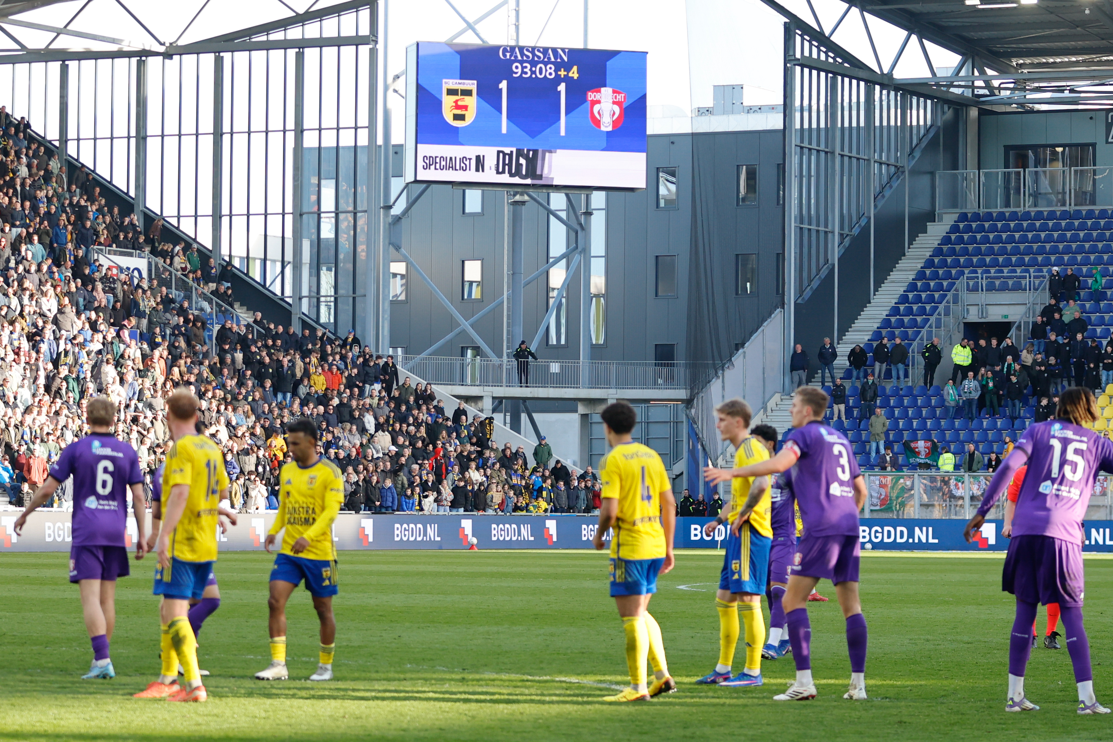 It skoareboerd bleau op 1-1 stean