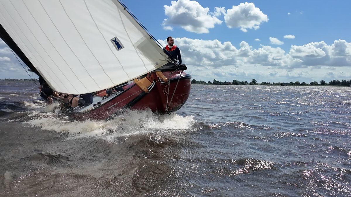 Drie mensen overboord bij IFKS: te veel wind voor A-klasse