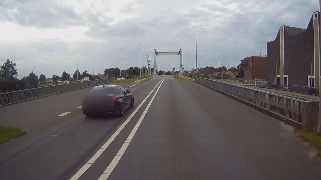 Lekker vol gas de bebouwde kom in