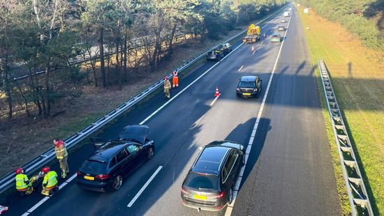 Lange file op A28 na ongeluk. Lange file op A28 na ongeluk.