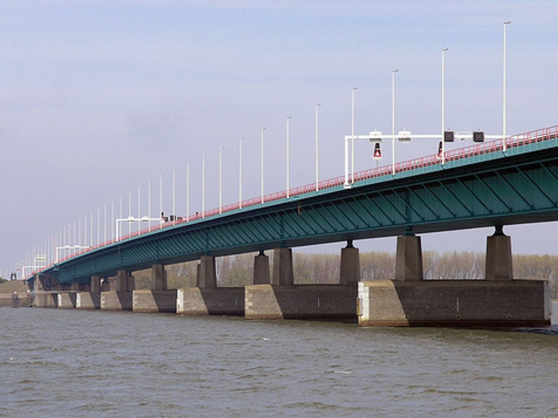 haringvlietbrug.cropresize.1.cropresize.tmp.jpg